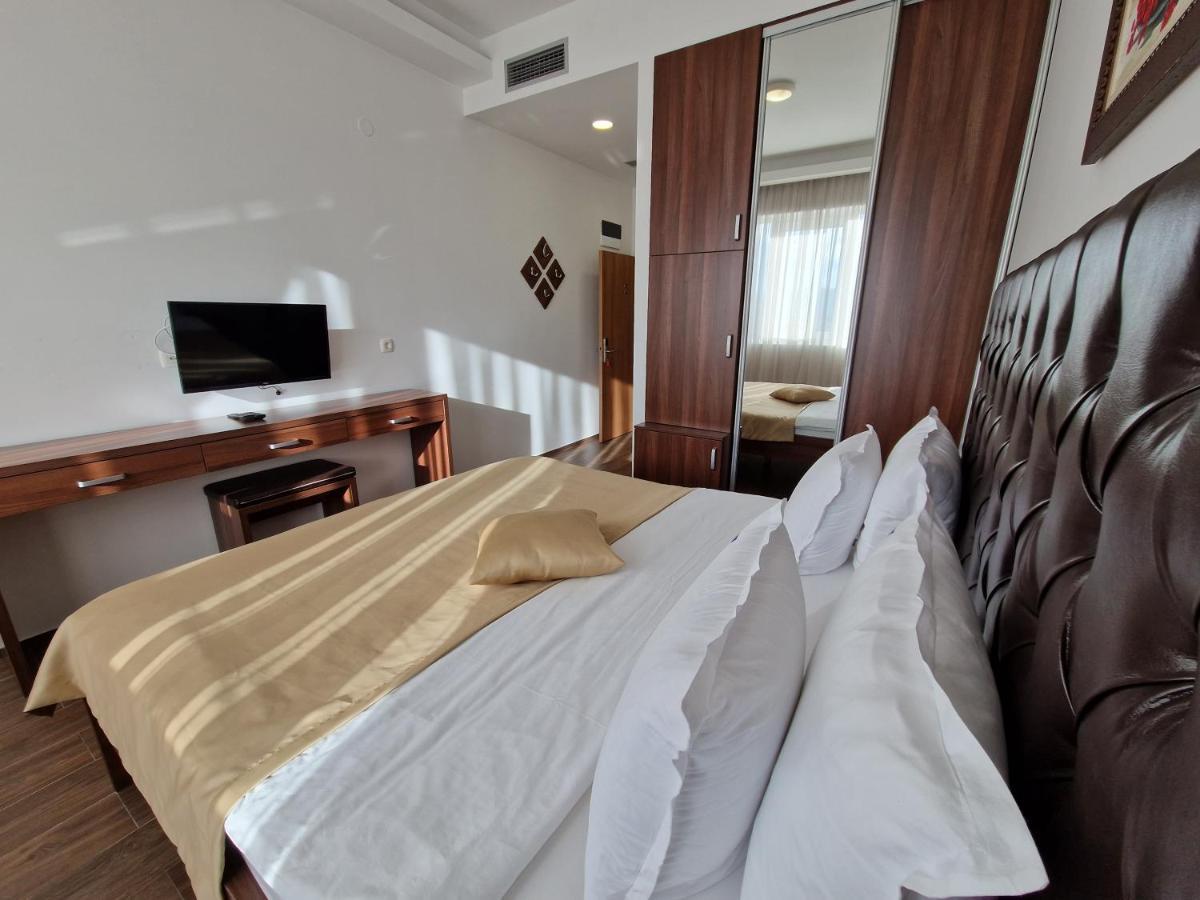 Motel Celebic Mitrovici  Dış mekan fotoğraf