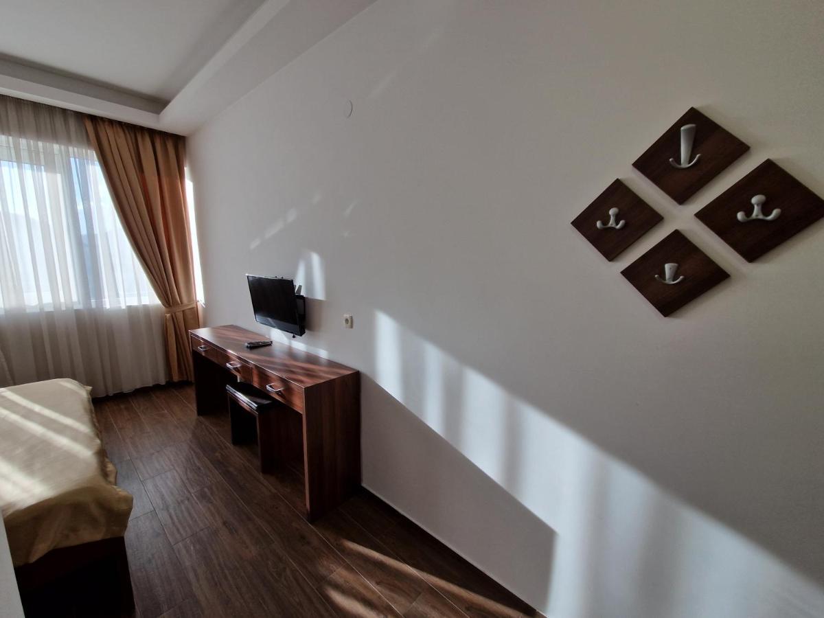 Motel Celebic Mitrovici  Dış mekan fotoğraf