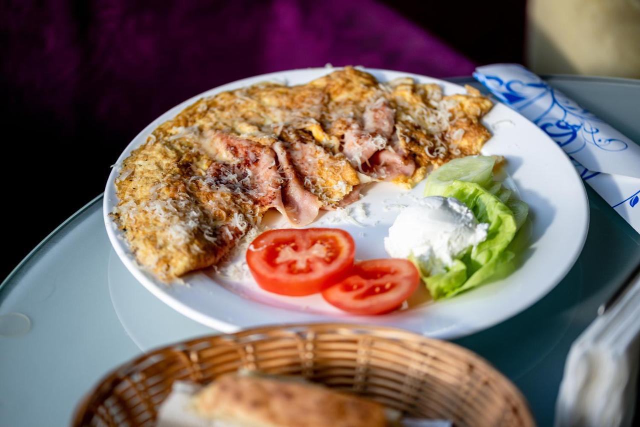 Motel Celebic Mitrovici  Dış mekan fotoğraf